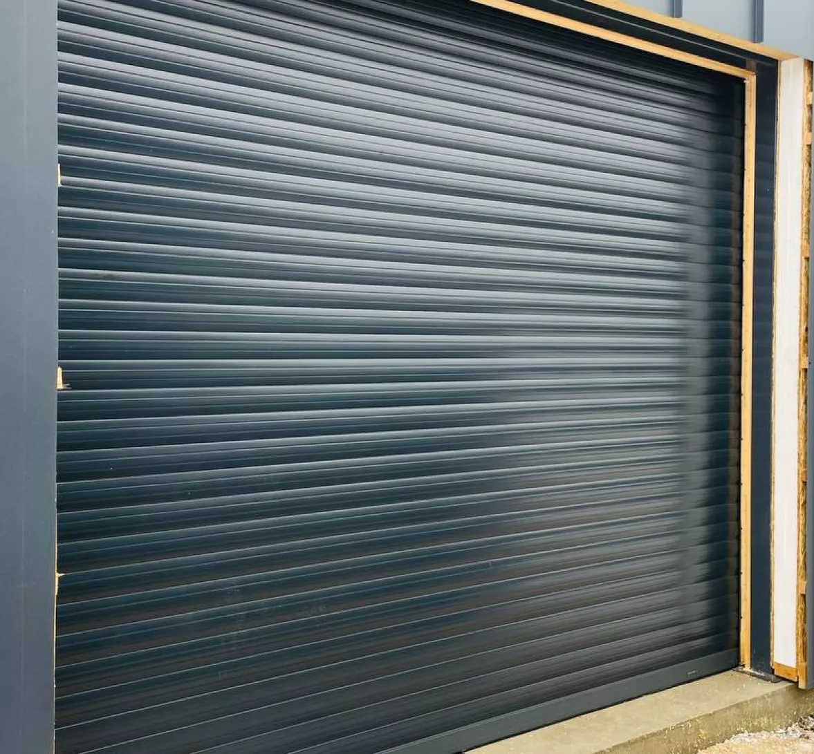 Рольворота Doorhan RH77M 3000х2500 